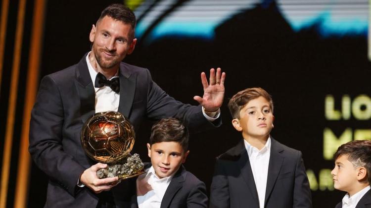 L’histoire de la carrière de footballeur de Lionel Messi continue